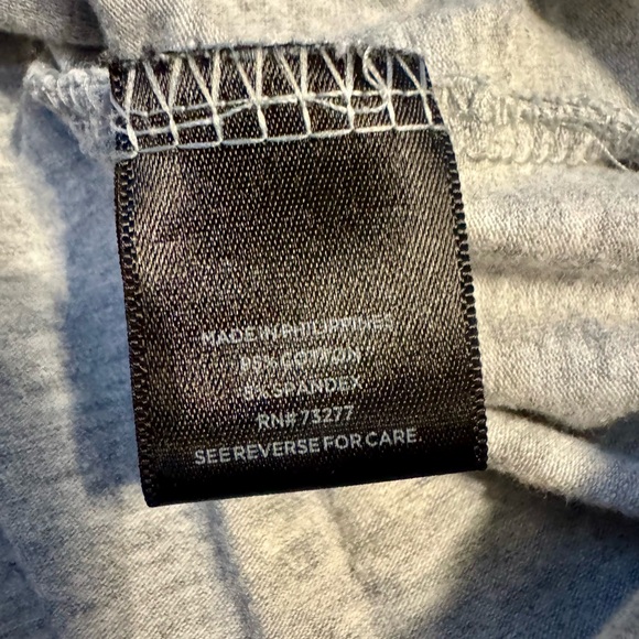 Vera Wang - Women’s Short Sleeve Tee and Shorts - Size XL - Picture 3 of 5